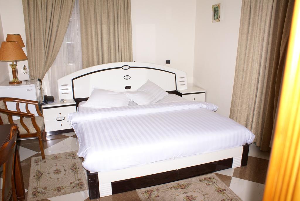 Lush Garden Hotel Arusha Rom bilde